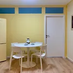 Apartmán Flat With 3 Bedrooms And Free Parking Space *