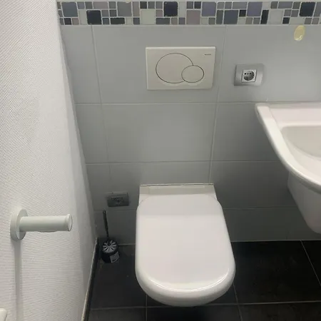 Appartement Flat With 3 Bedrooms And Free Parking Space