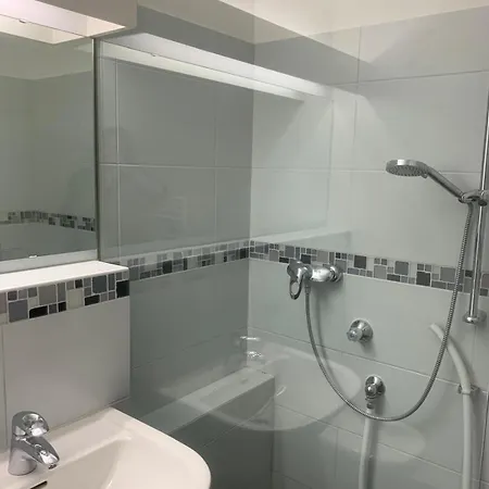 Flat With 3 Bedrooms And Free Parking Space Apartmán Mnichov